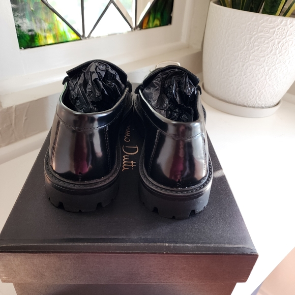 Massimo Dutti Leather Loafers with Track Sole - Picture 7 of 10
